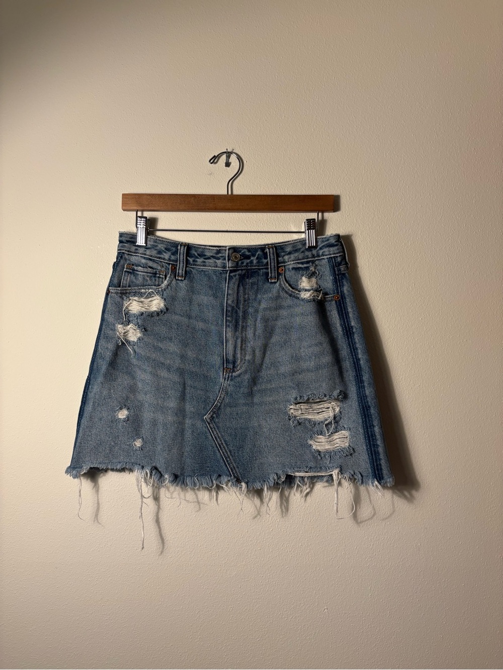 Abercrombie & Fitch Distressed Raw Frayed Hem Denim Mini Skirt Waist 29